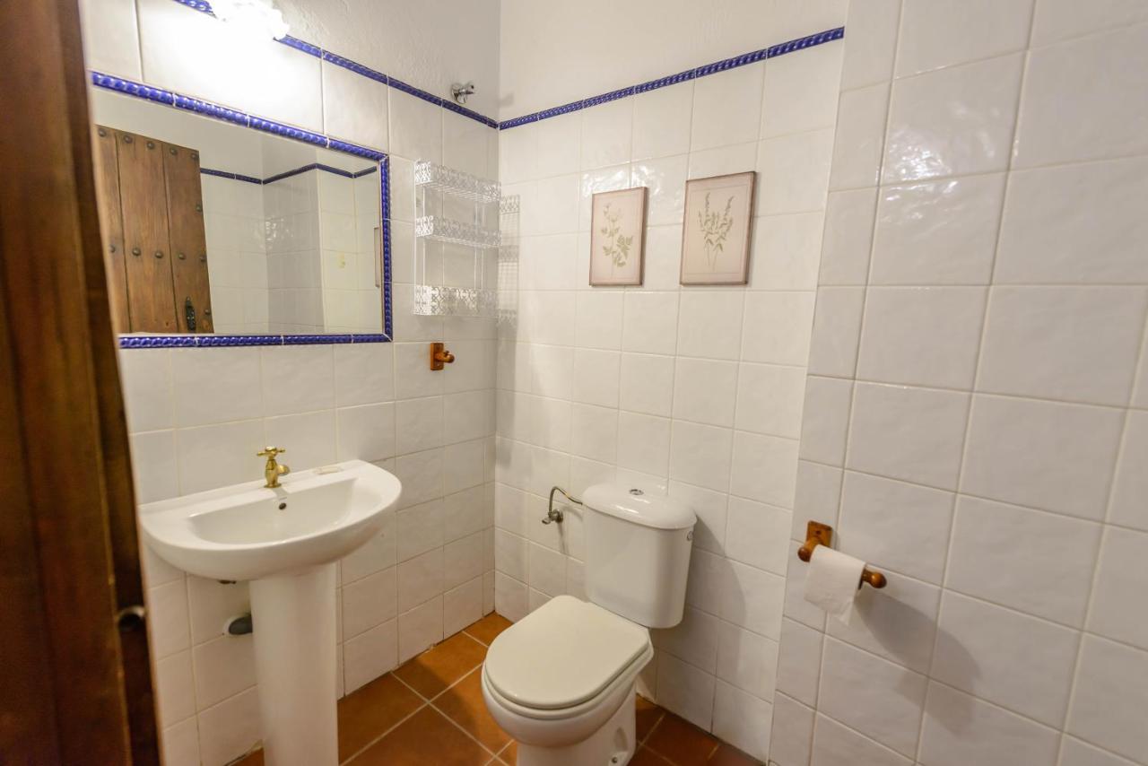 Holiday Home El Pilarillo Piscina Compartida Alcaucín المظهر الخارجي الصورة