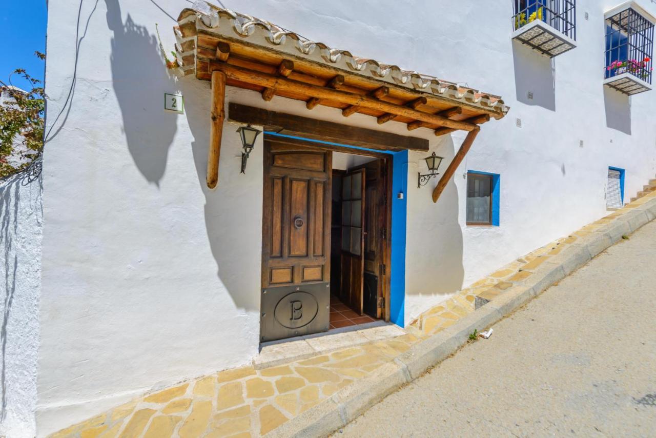 Holiday Home El Pilarillo Piscina Compartida Alcaucín المظهر الخارجي الصورة