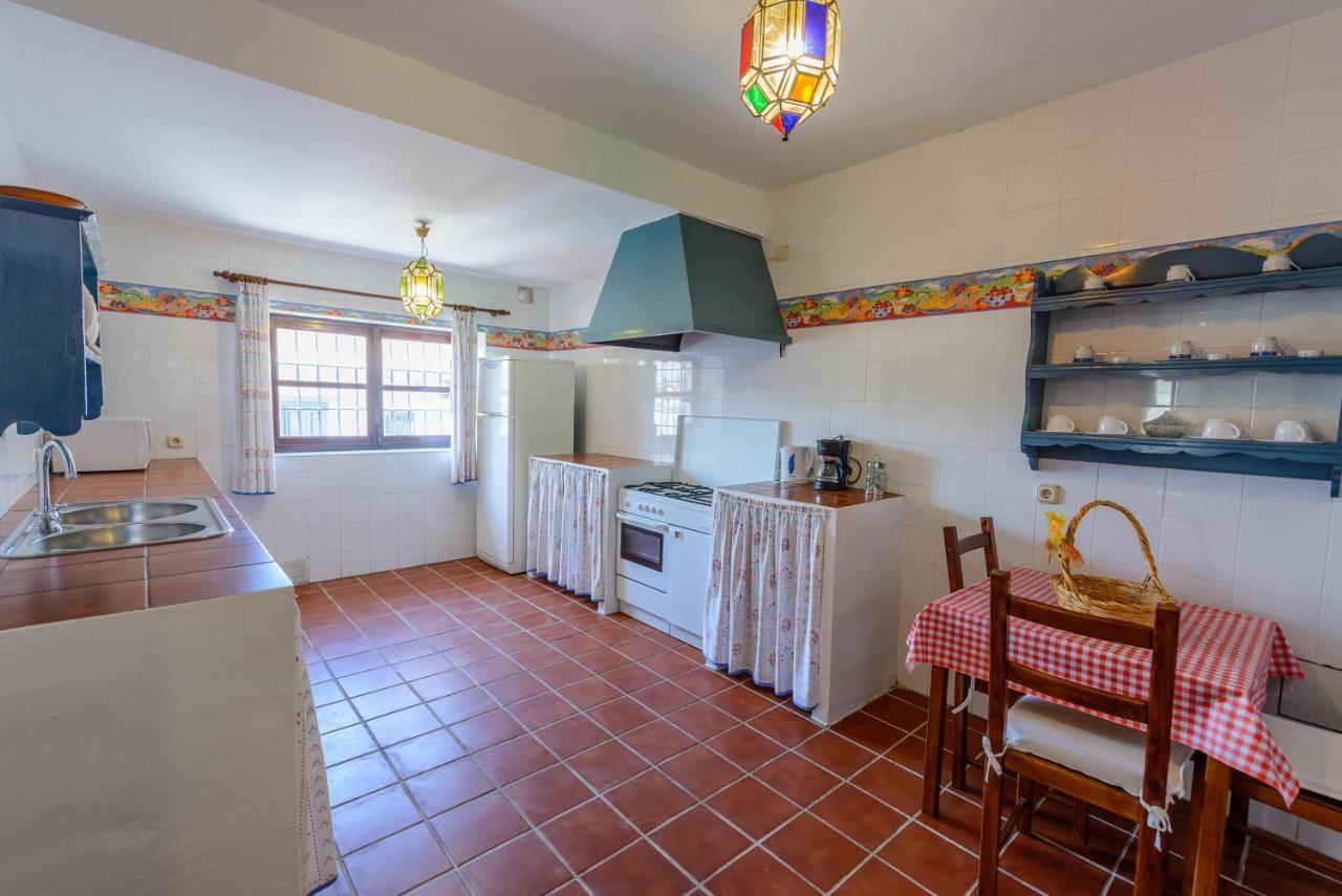 Holiday Home El Pilarillo Piscina Compartida Alcaucín المظهر الخارجي الصورة